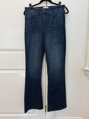 Banana Republic Mid-Rise Flare Jeans Size 30 NWOT